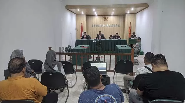 SENGKETA DCT: Proses persidangan sengketa dugaan DCT DPRD Kaltara yang digelar Bawaslu Kaltara pada 23 November 2023 lalu.