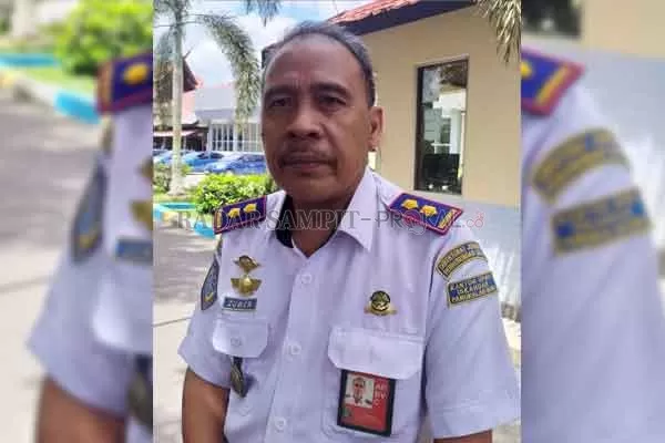 Kepala Unit Penyelenggara Bandar Udara (UPBU) Iskandar Pangkalan Bun Zuber