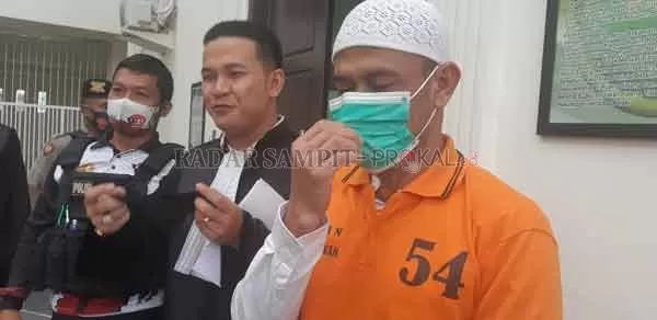 M Abdul Fatah, petani sawit yang dituduh merusak hutan.(DOK.RADAR SAMPIT)