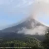 Gunung Karangetang di Provinsi Sulawesi Utara Luncurkan Lava Pijar, Warga Diminta Waspada
