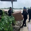Satuan Brimob Polda Jambi Bantu Evakuasi Rumah Warga Terdampak Tanah Longsor