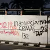 Jejak Kerusuhan Politik di Indonesia dari Anarkisme Reformasi 1998 Hingga Demo Algoritma 2025