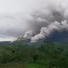 Gunung Semeru Erupsi Lagi: Muntahkan Kolom Abu Setinggi 1.200 Meter, Warga Diimbau Menjauh 13 Km