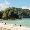 Pantai Teluk Hijau Banyuwangi, Keindahan Tersembunyi yang Bikin Takjub