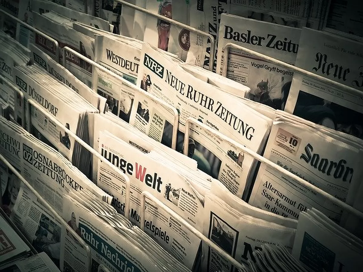 Koran/Media Cetak riwayatmu kini. Dulu media masa cetak sempat berjaya dimasanya, kini bagaimana ya ? (Pixabay)