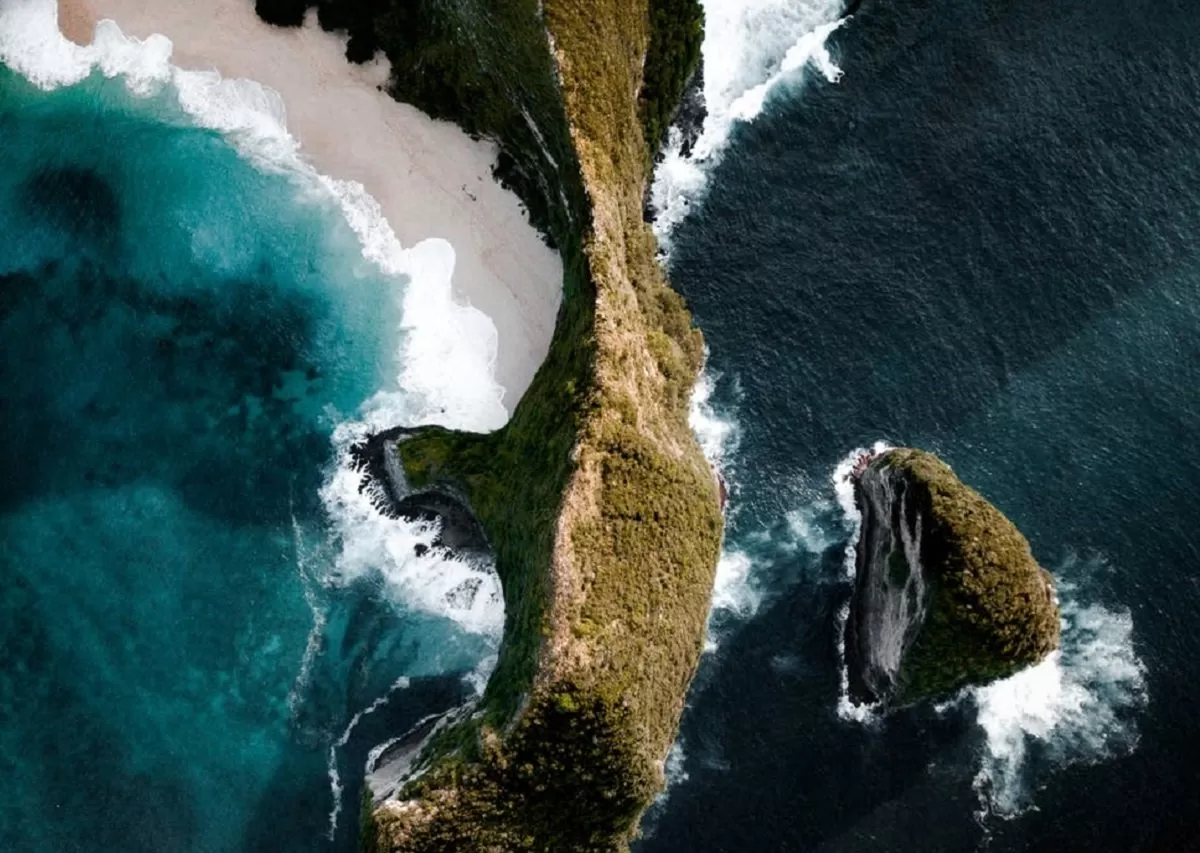 Kalau kamu punya rencana di long weekend saat Imlek 2023, kamu bisa coba merayakan Tahun Kelinci Air di Bali bersama keluarga.  ( Foto: Pexels.)