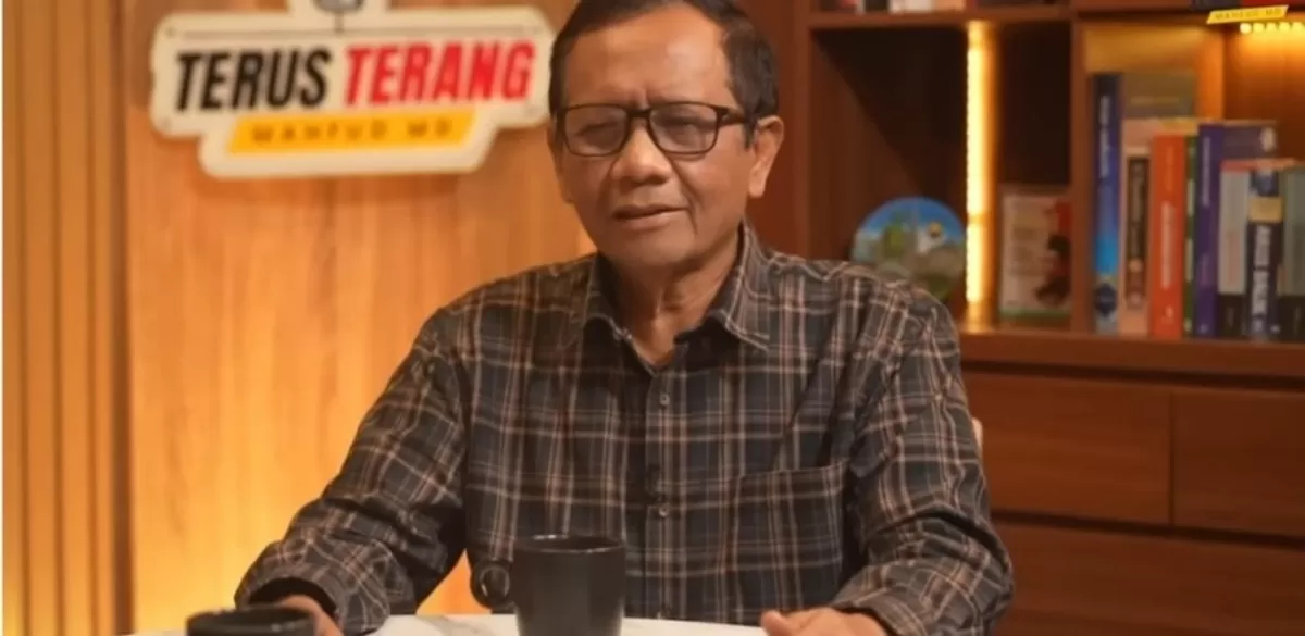 Mahfud MD menyoroti laporan polisi yang ditujukan pada Pandji Pragiwaksono.  (YouTube/Mahfud MD)