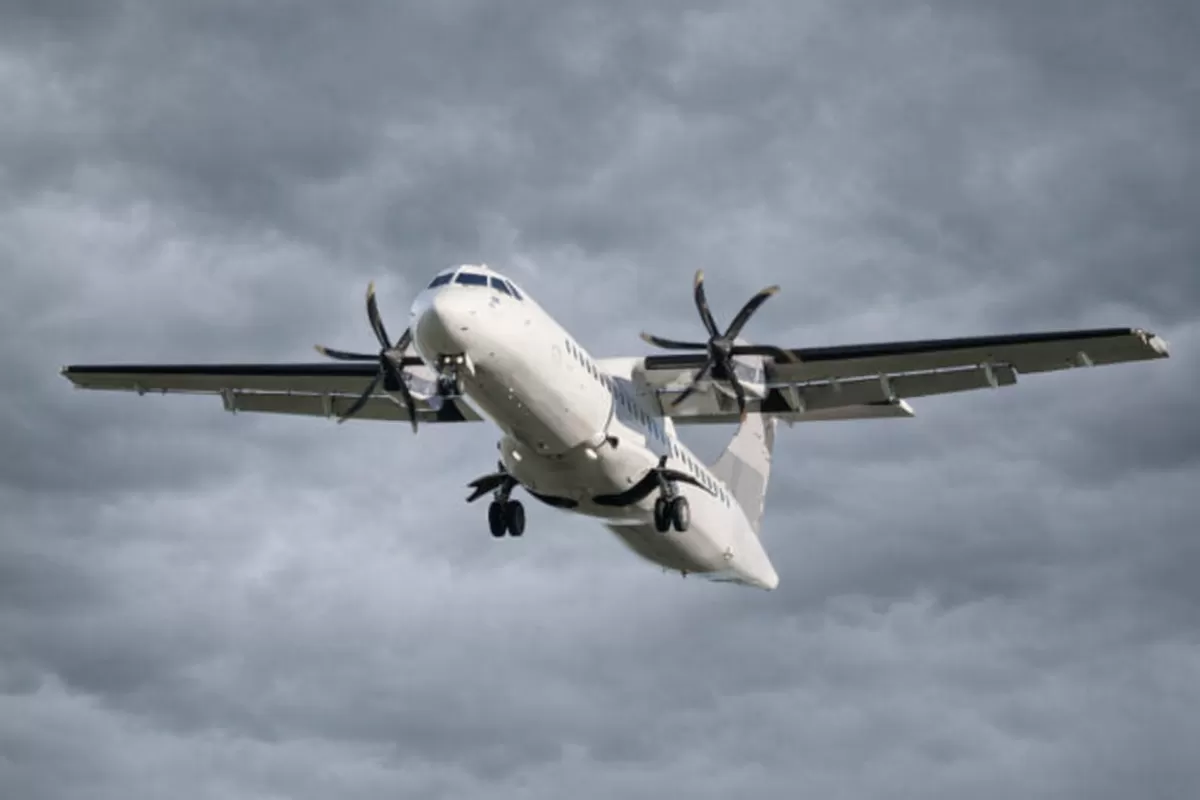 Pesawat ATR Indonesia Air Transport Hilang Kontak di Maros, Basarnas Gelar Operasi SAR Besar-besaran (iStock/Kata Sanay/Getty Images)