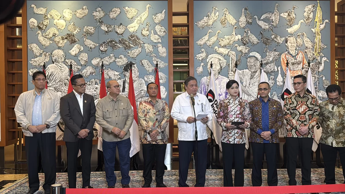 Menteri Koordinator Bidang Perekonomian Airlangga Hartarto Pastikan Bursa dan OJK Tetap Berjalan Normal di Tengah Transisi Kepemimpinan (Istimewa)
