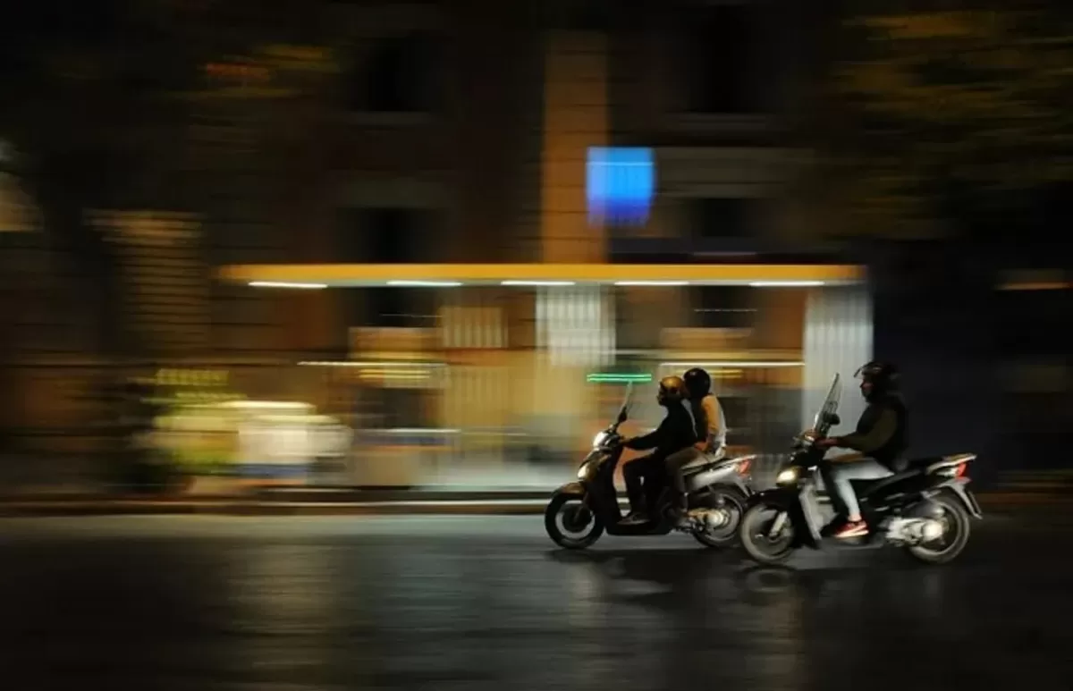 Ilustrasi kegiatan sahur on the road. (Pixabay/Skitterphoto)