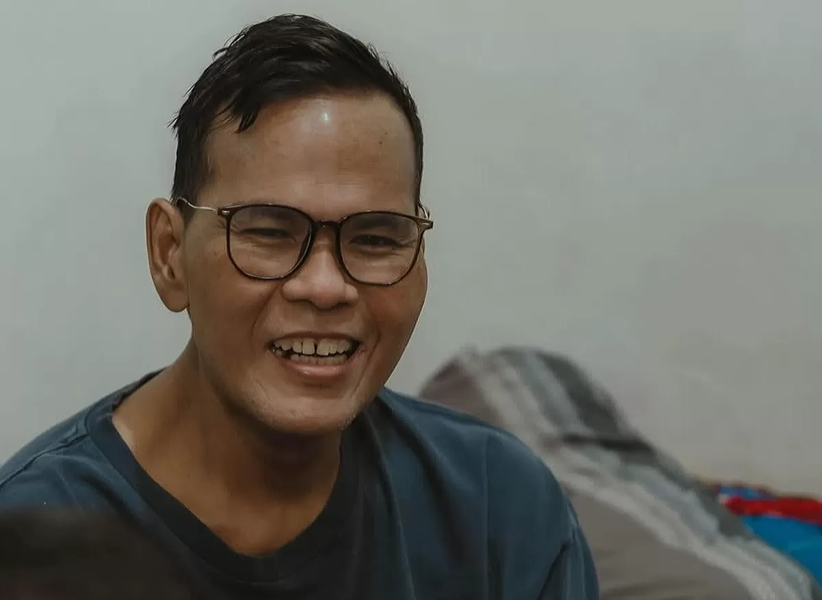 Kesehatan Fahmi menurun lagi dan harus dirawat secara intensif di rumah sakit karena ada masalah serius lain dalam penyakitnya itu.  (Instagram.com/@bofahmiofficial.)