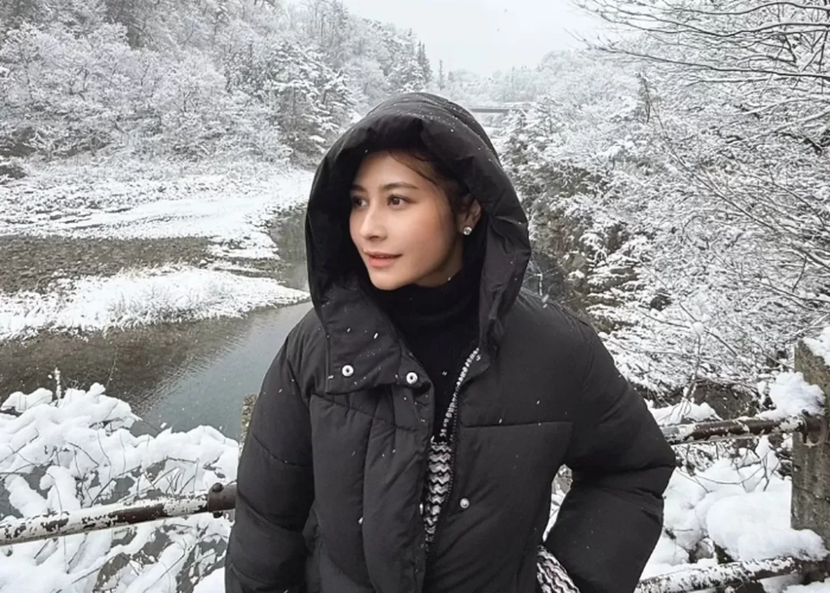Prilly Latuconsina liburan di Jepang. (Instagram/@prillylatuconsina96.)