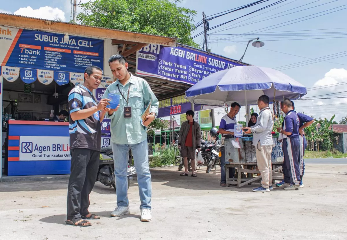 Dari warung desa ke simpul ekonomi lokal, ini peran BRILink Agen Banyuasin dalam mendekatkan Bank ke masyarakat pelosok (Doc. BRI)