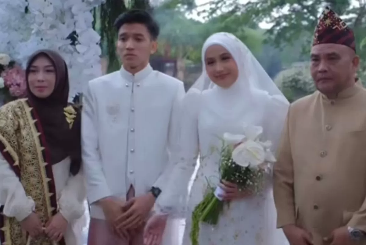 Inilah sosok Dissa dan Bani, pasangan suami istri yang viral di TikTok  (Instagram.com/@listasastrapratiwi)