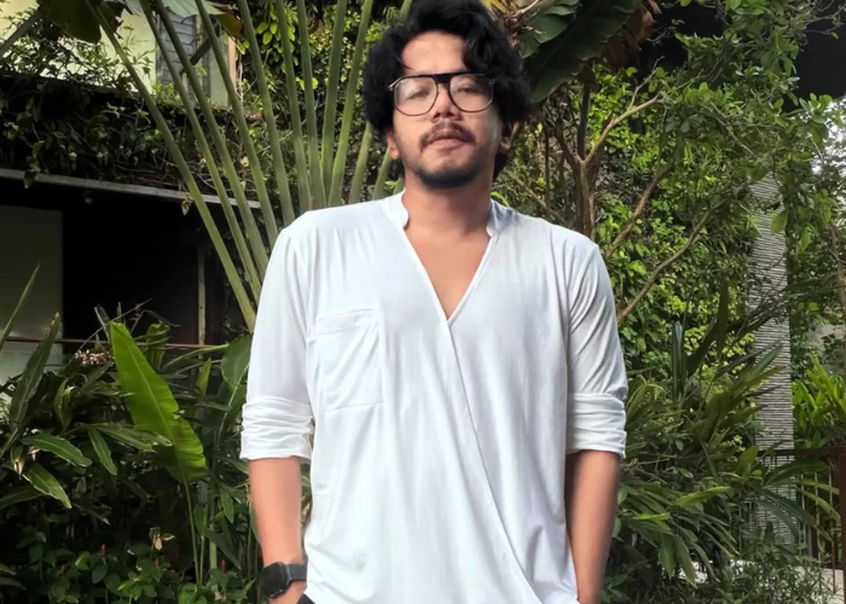 Ferry Irwandi tanggapi stand up comedy &lsquo;Mens Rea&rsquo; Pandji Pragiwaksono yang disebut lucu sekaligus ofensif. (instagram/irwandiferry)