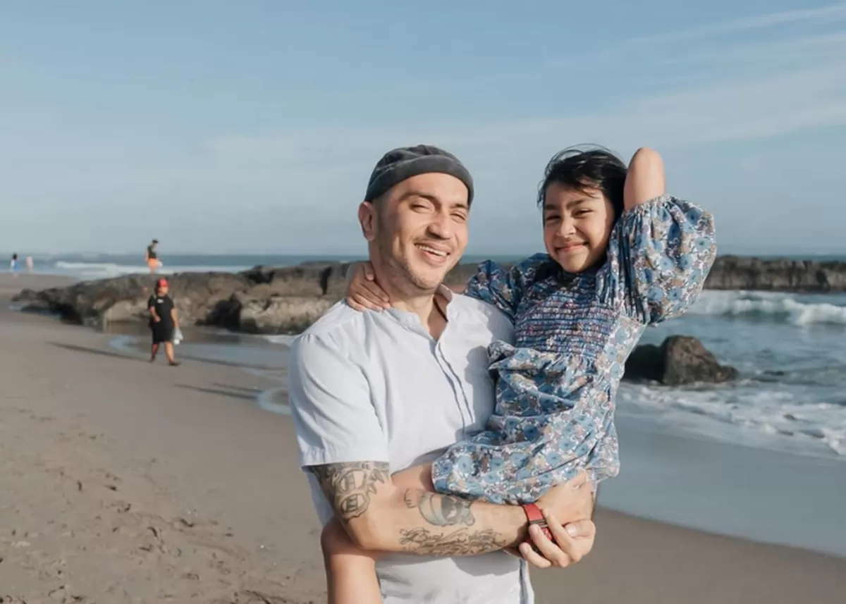 Potret almarhum Gary Iskak bersama sang anak, Richa Novisha kenang 40 hari kepergian sang suami. (Instagram/richaiskak)