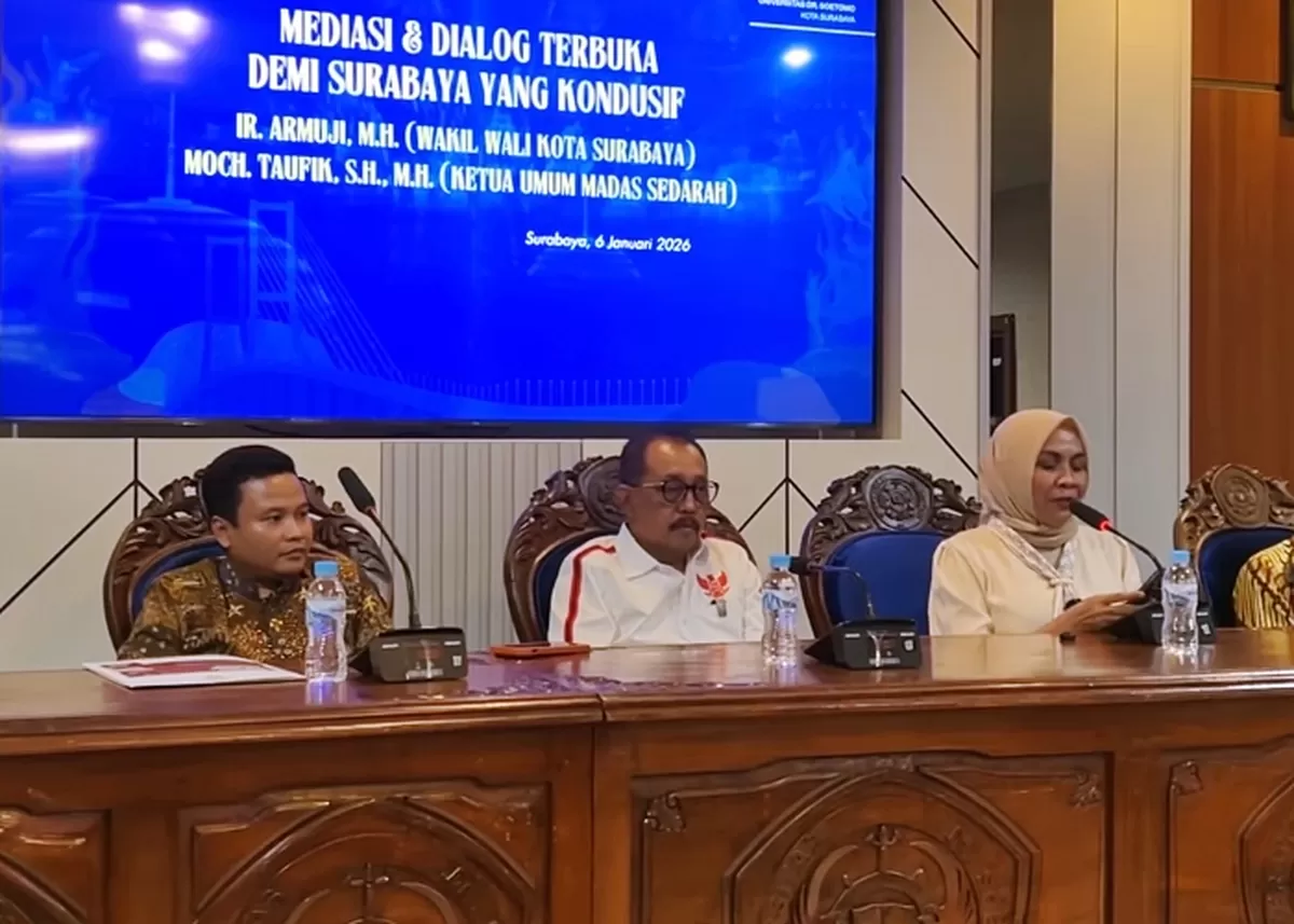 Potret Ketua Ormas Madas dan Armuji yang sepakat berdamai usai Wakil Wali Kota Surabaya dilaporkan ke Polda Jatim imbas kasus Nenek Elina viral (Instagram @cakj1)