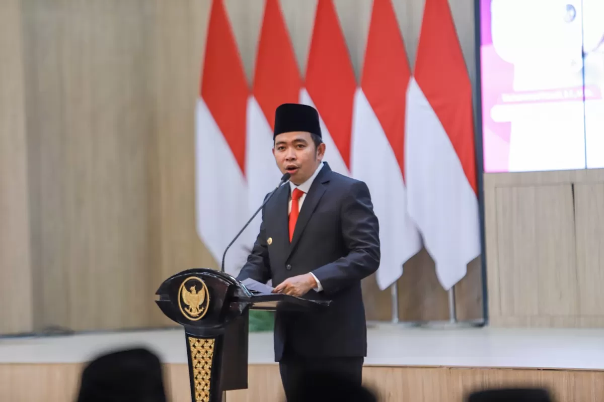 Bupati Jember Muhammad Fawait saat memberikan paparan. (M Purnomo/SketsaNusantara.id)