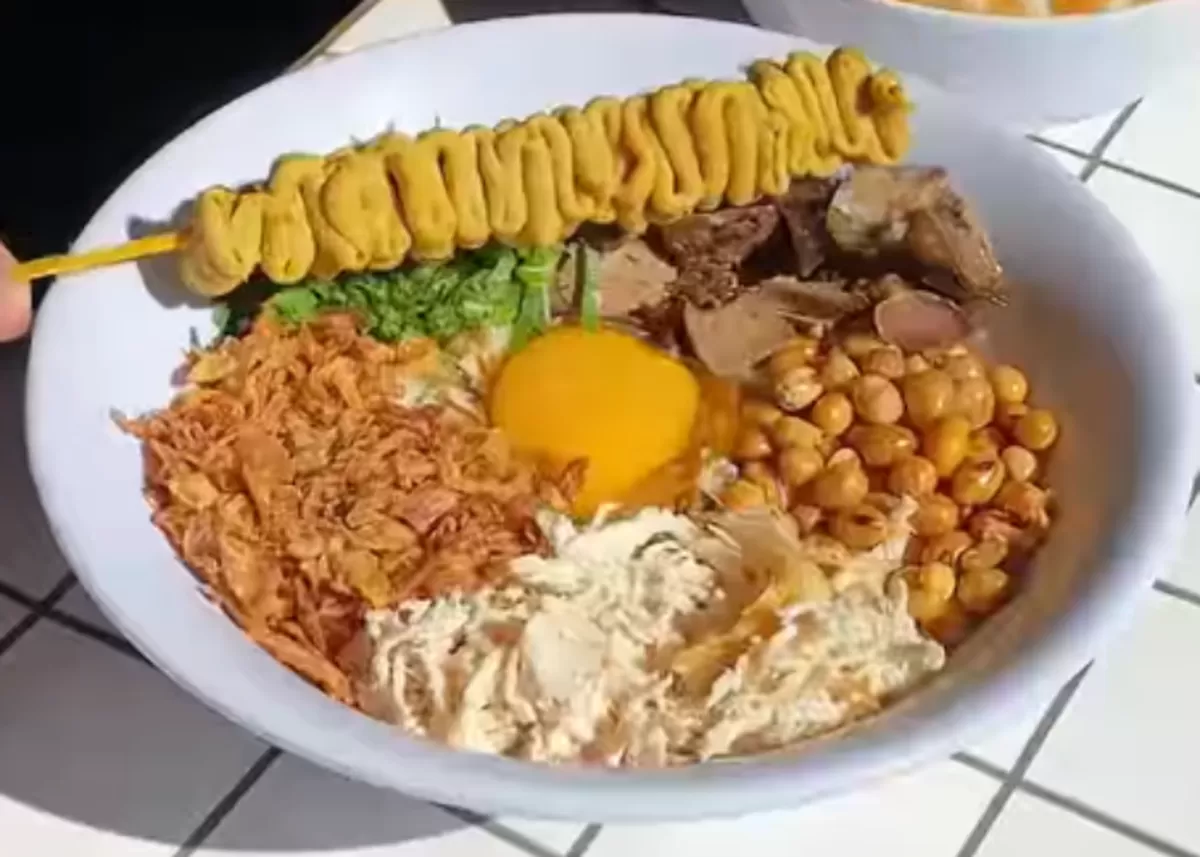 Bubur Hayam Kotabaru, tempat sarapan di Yogyakarta. (Instagram.com/buburhayam)