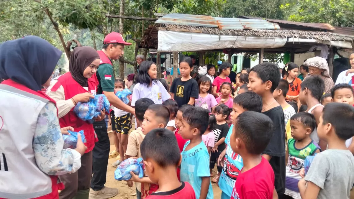 Ratusan anak terdampak bencana di Sibolga dan Tapanuli Tengah ikuti program dukungan psikososial PMI (Dok. PMI Jember )