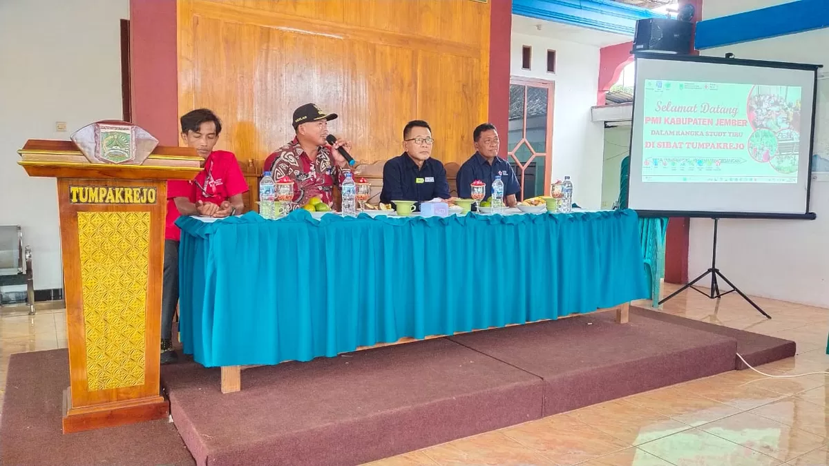 PMI Jember melakukan studi tiru ke SIBAT Desa Tumpakrejo. (Dok. PMI Jember)