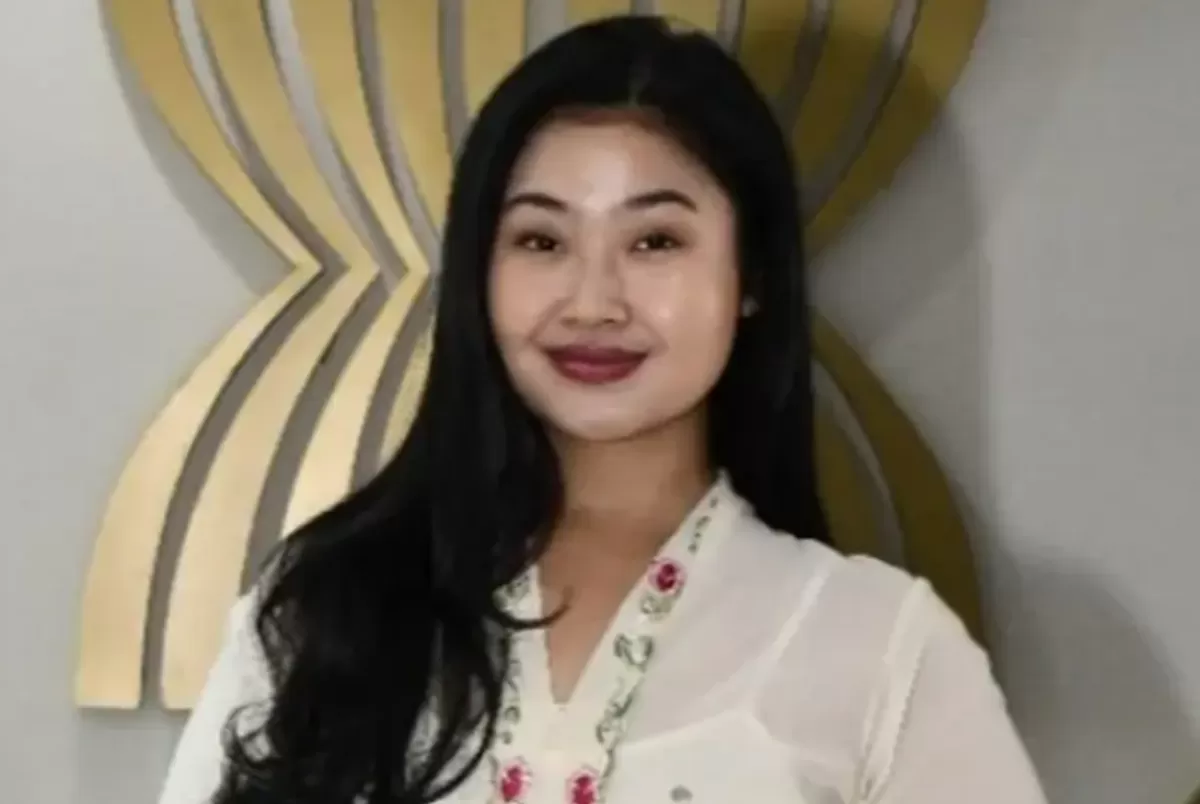 Profil Laras Faizati Khairunnisa, WNI yang diduga memprovokasi pembakaran Gedung Mabes Polri  (X)