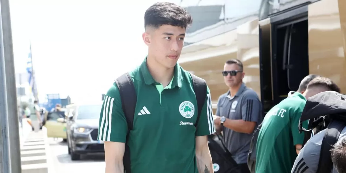 Cyrus Margono dikabarkan diminati Persib Bandung setelah resmi berstatus agen bebas usai meninggalkan Panathinaikos B.  (X/TimnasXtra)