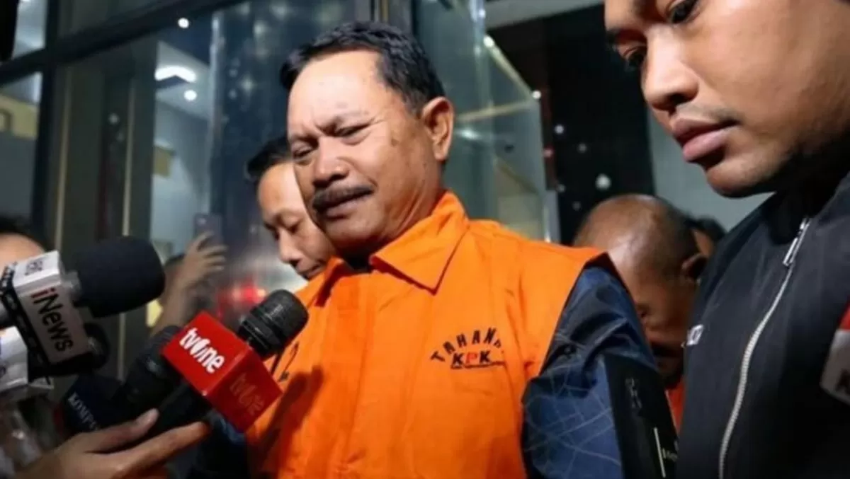 Detik-detik Maidi digiring ke rutan KPK usai Walikota Madiun ditetapkan sebagai tersangka kasus korupsi atas dugaan penerimaan gratifikasi (Instagram/medhioen.ae)