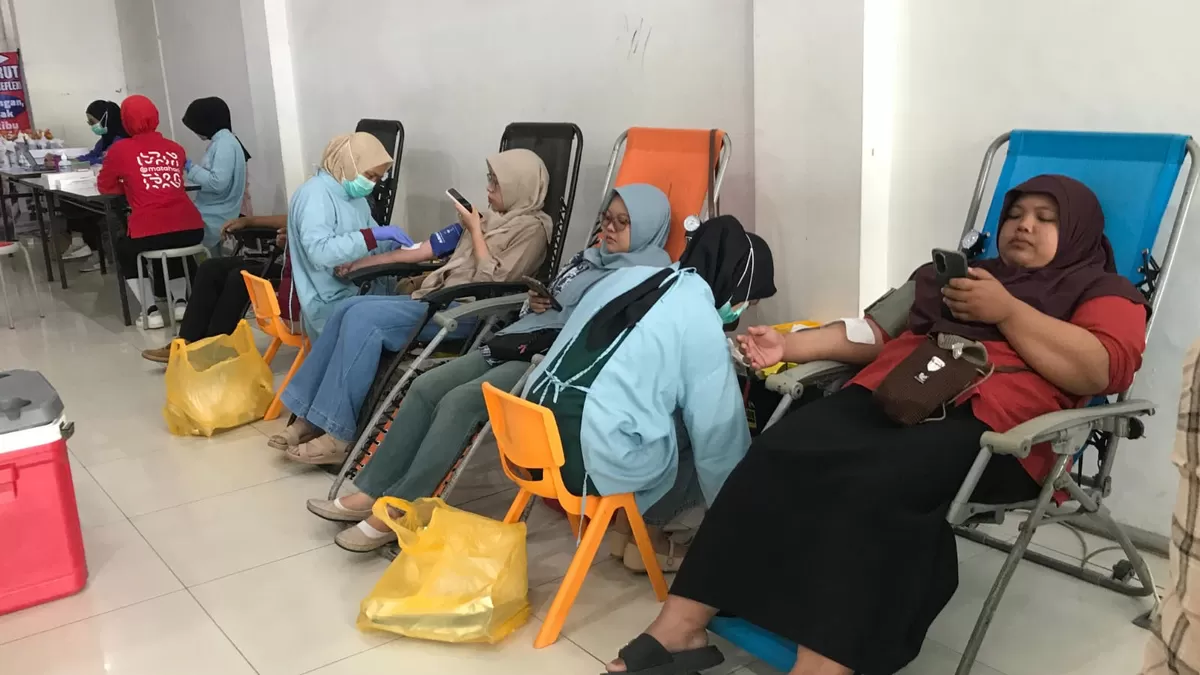 Kegiatan donor darah yang digelar PMI Jember di Matahari Johar Plaza (Dok. PMI Jember)