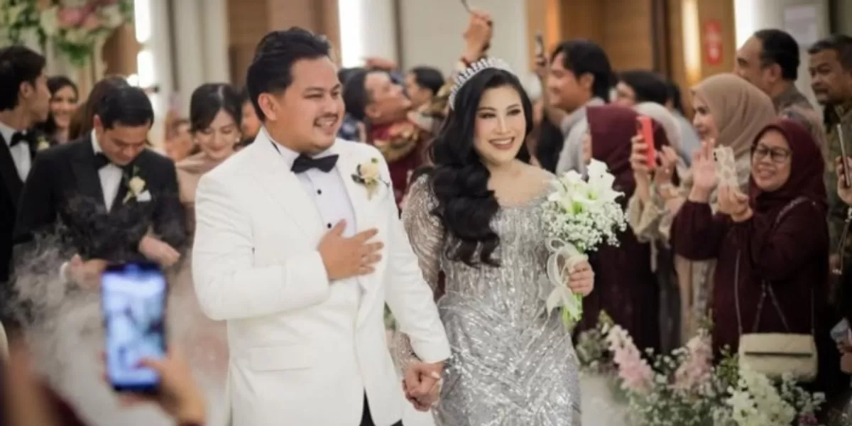 Pernikahan Boiyen dan Rully Anggi Akbar  (Instagram @boiyenpesek)