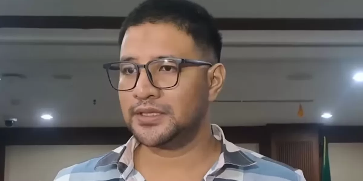 Pecah tangis dr. Kamelia dalam pelukan Ammar Zoni usai sidang lanjutan kasus dugaan peredaran narkoba (Tangkap layar YouTube/IntensIndigo)