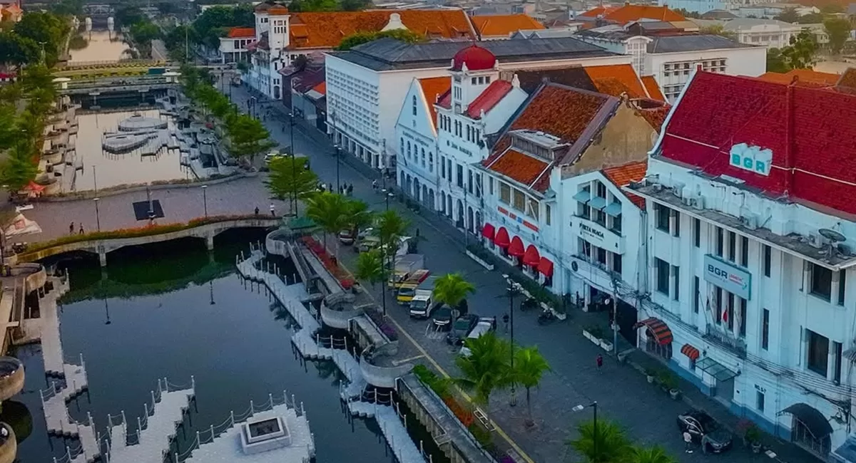 Potret Kota Tua Jakarta dan jalan di sekitaran Tangerang Banten yang diberlakukan rekayasa lalu lintas karena dijadikan lokasi syuting film TYGO dibintangi Lisa Blackpink (Instagram/kotatuajakarta.id)