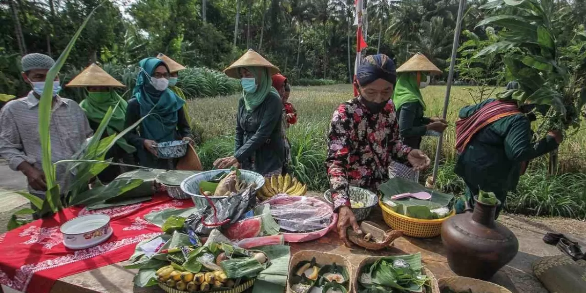 Makanan khas tradisional sego wiwit ternyata punya makna filosofis mendalam. (Jogjaprov.go.id)