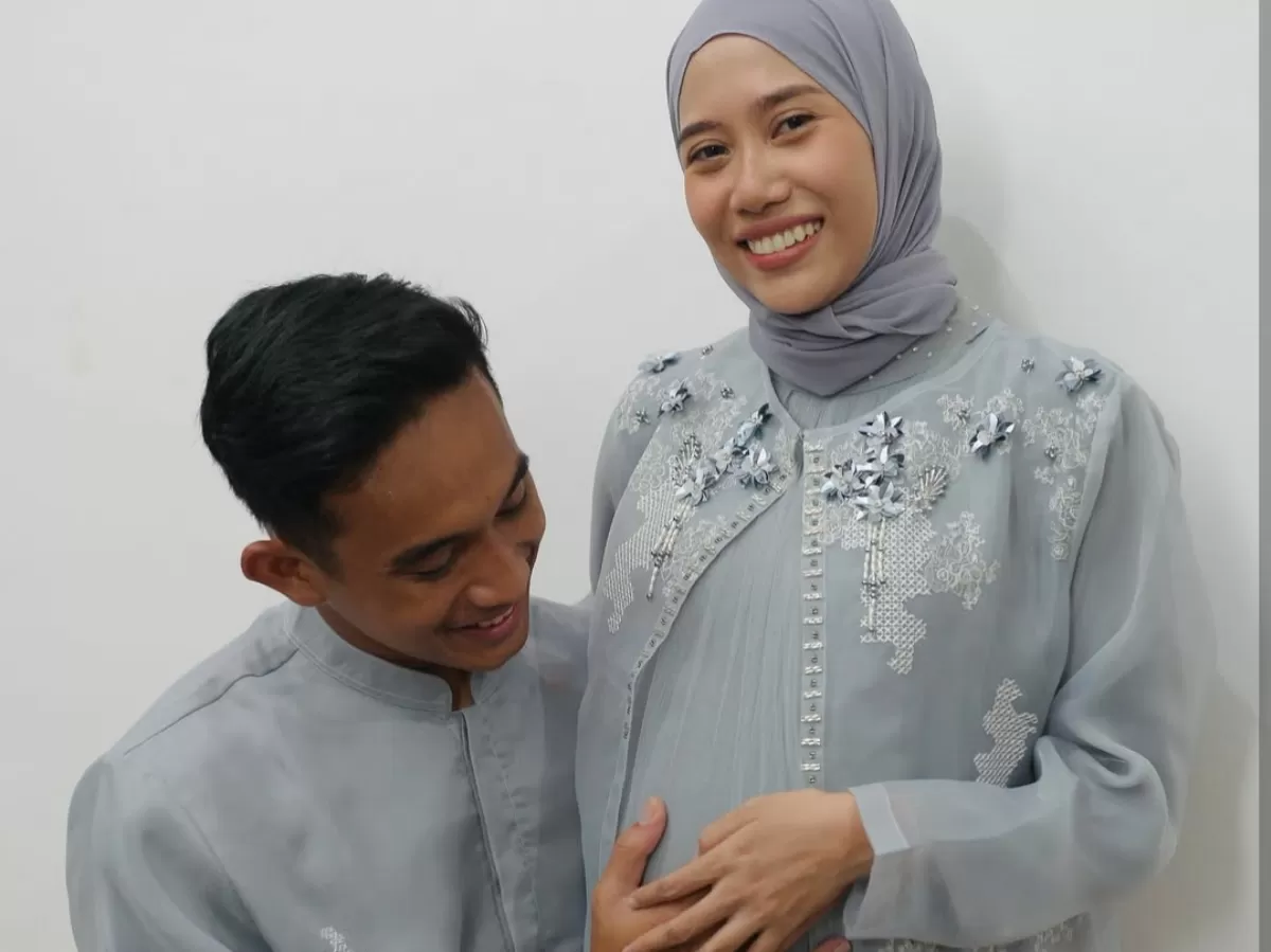 Potret Rizky Ridho umumkan kehamilan Sendy Aulia. (Instagram/@rizkyridhoramadhani)