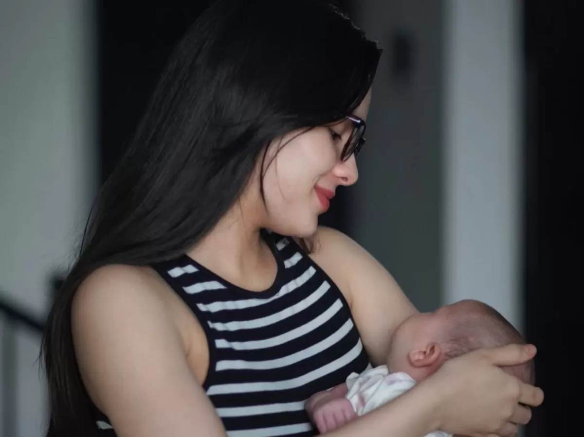 Potret Steffi Zamora yang memberikan pesan parenting untuk para Gen Z. (Instagram/@steffizamoraaa.)