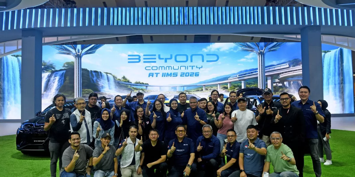 Booth BYD di Indonesia International Motor Show (IIMS) 2026 hadir sebagai ruang pengalaman yang mempertemukan teknologi kendaraan listrik dengan para penggunanya. (Dok. SketsaNusantara.id )