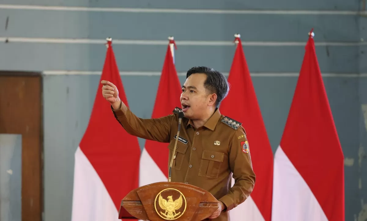 Bupati Jember Muhammad Fawait saat memberikan arahan. (M Purnomo/SketsaNusantara.id)