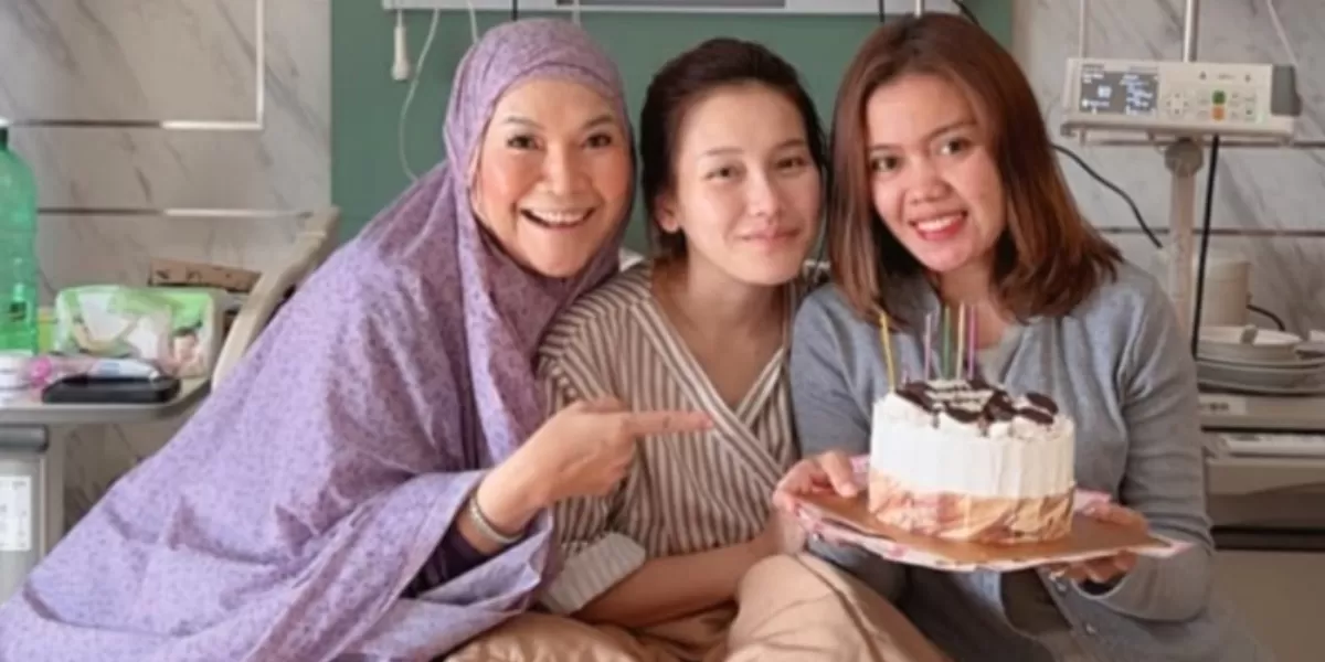 Ayu Ting Ting dirumah sakit  (Instagram @mom_ayting_92)