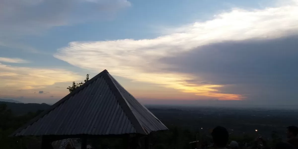 Keindahan puncak Sosok di Bantul, Yogyakarta. (Jogjaprov.go.id)