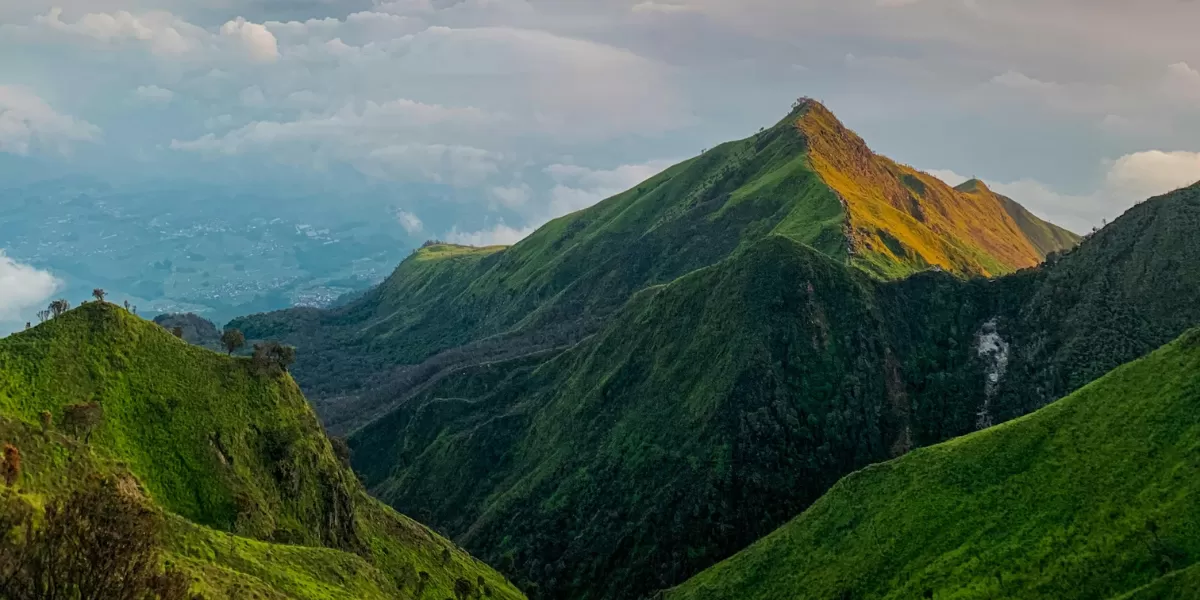 Ilustrasi, mitologi di balik Gunung Tidar, Magelang, Jawa Tengah. (Pexels/Rahmatun Berlian Tanjung)