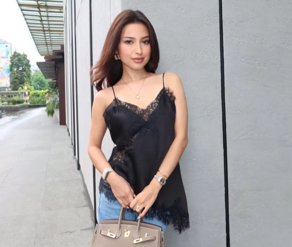 Berbagai kontroversi dari Jennifer Coppen yang rupanya sempat berkelakuan kasar sampai menampar sahabat perempuannya sendiri.  (Instagram.com/@jennifercoppenreal.)