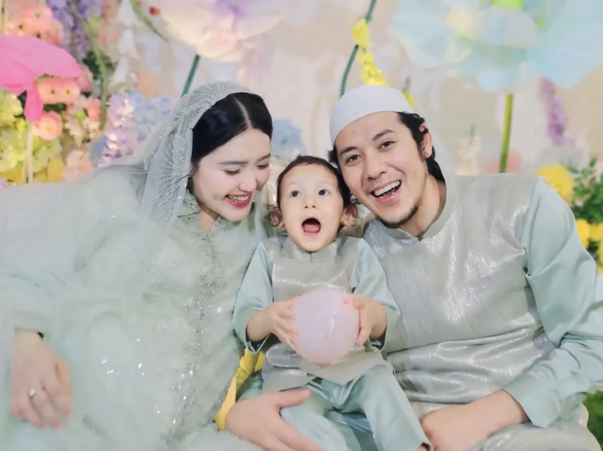 Potret tasyakuran Via Vallen untuk kehamilan anak kedua. (Instagram/@viavallen)