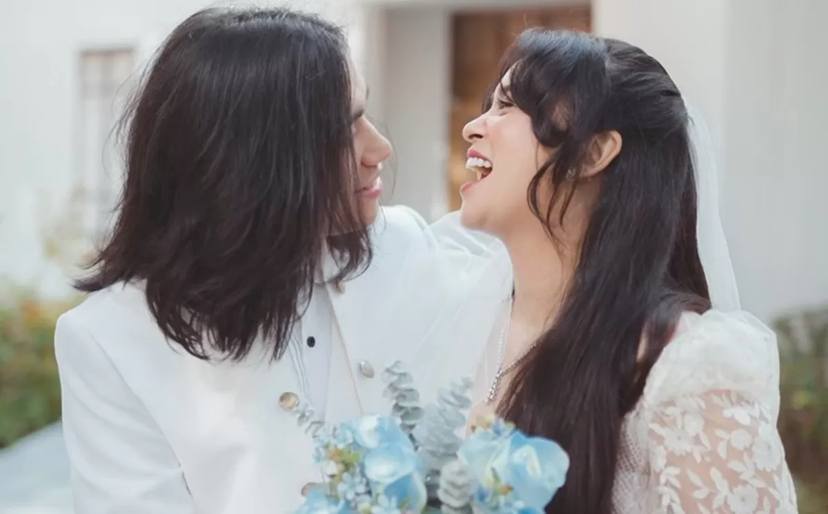 Potret momen bahagia Ayushita yang kejutkan publik usai mengumumkan pernikahannya dengan Gerald Situmorang (Instagram/ayushita)