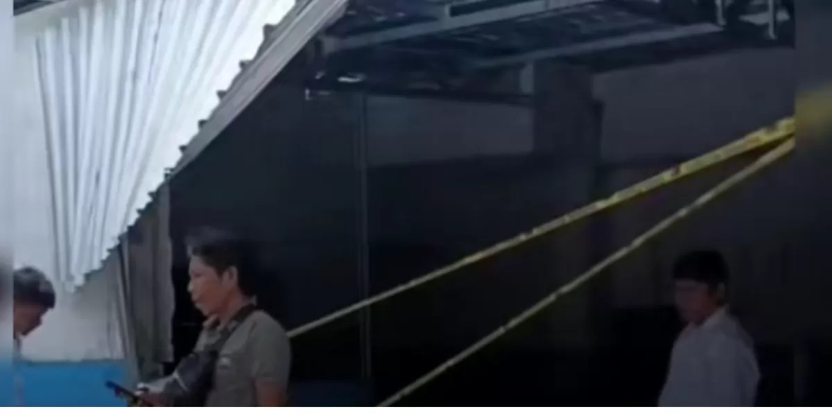 Dapur MBG lombok timur dirusak massa diberi garis polisi  (Tiktok @potret.lombok)