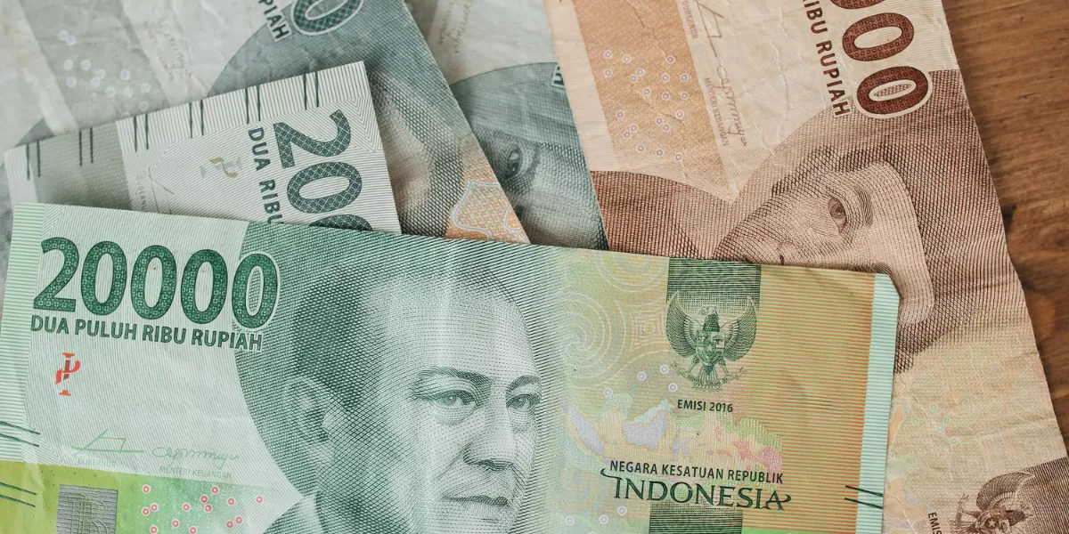 Ilustrasi penukaran uang rupiah baru jelang Lebaran 2026. (Pexels/Polina Tankilevitch)