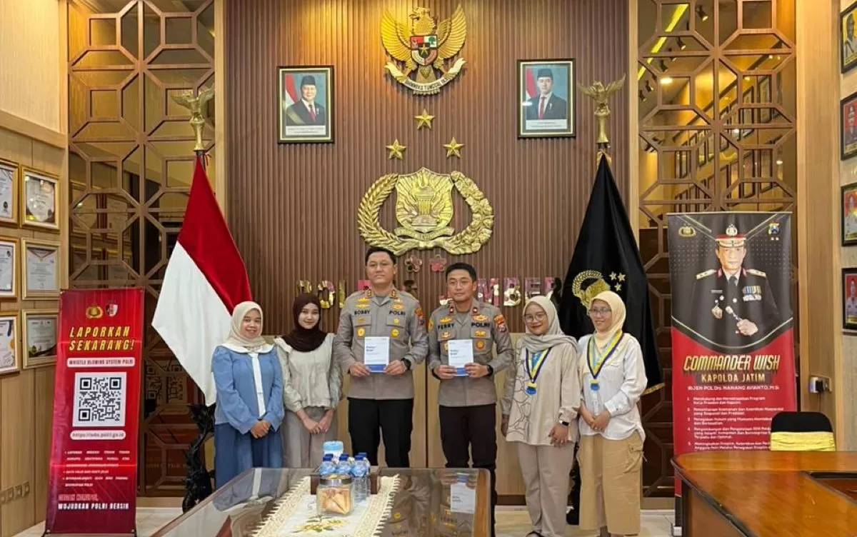 Penyerahan policy brief oleh PC Kopri Jember kepada Polres setempat. (SketsaNusantara.id)