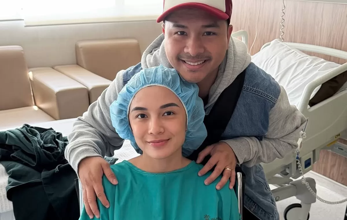 Potret Chelsea Olivia yang didampingi Glenn Alinskie saat jalani operasi kecil di Malaysia (Instagram/chelseaoliviaa)