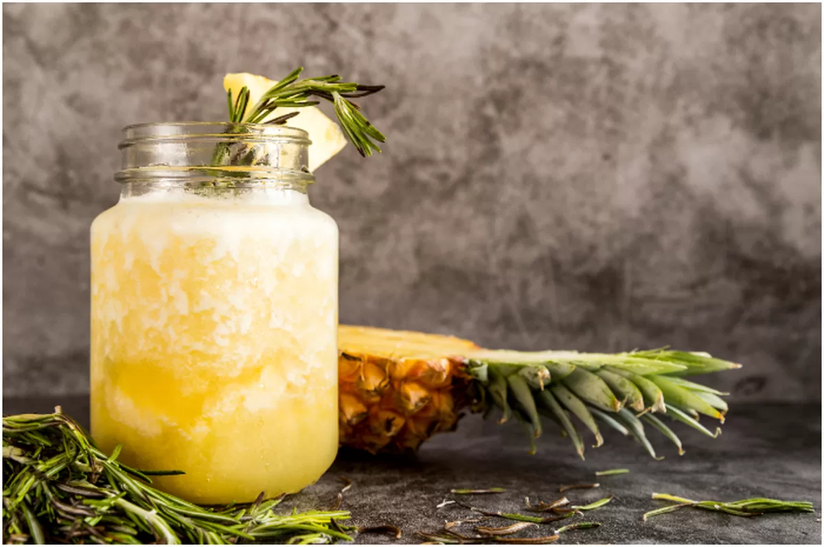 Resep Es Nanas Serut Gula Jawa (freepik/freepik)