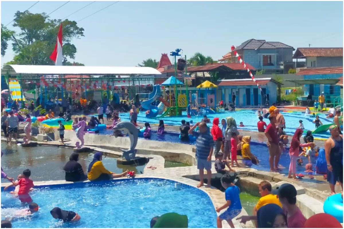 Umbul Pelem Waterpark di Jalan Tegalgondo - Janti, Dukuh Wunut, Kecamatan Tulung, Kabupaten Klaten, Jawa Tengah 57482. (Portaloka.id/Wulan Kurnia Putri)
