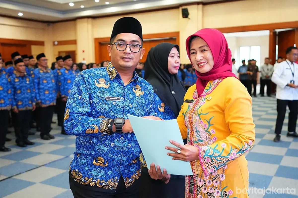 PPPK Paruh Waktu Jakarta Barat terima SK pengangkatan (Beritajakarta)